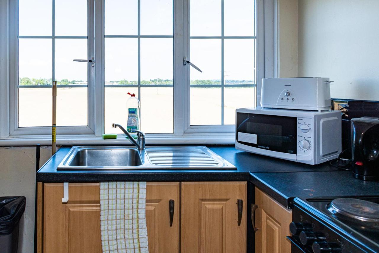 Aisling Guest House Ашборн Экстерьер фото