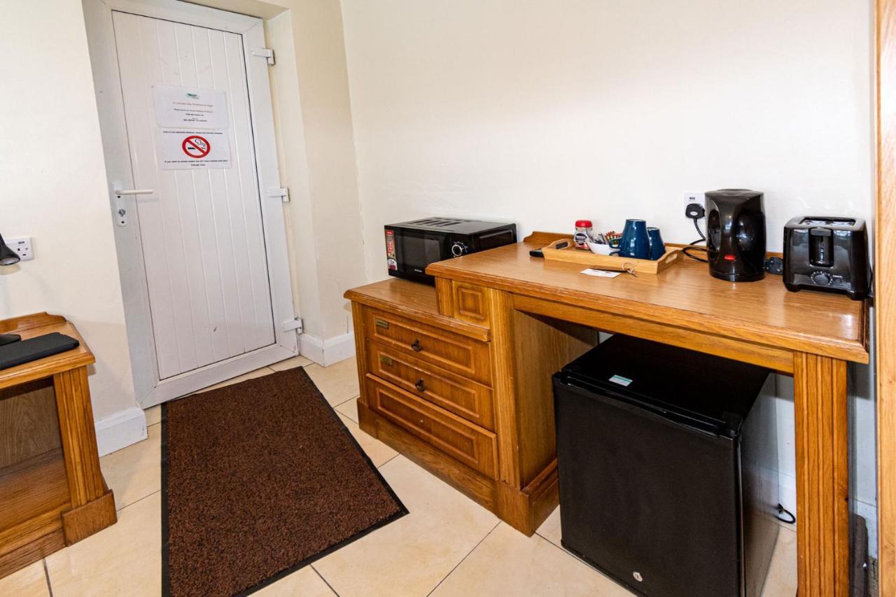 Aisling Guest House Ашборн Экстерьер фото